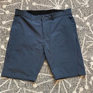 Men's 36 tech short by Kenneth Cole